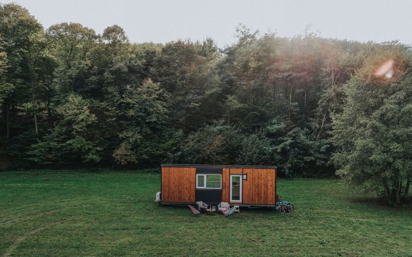 Romania-based tiny house manufacturer Solido grabs attention with its fast construction facilities. The company claims to build a tiny house in 60 days,