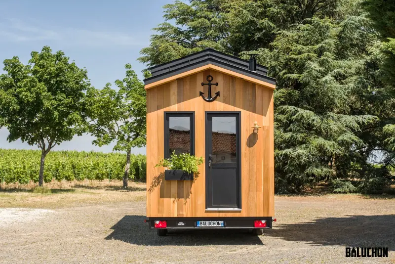 Baluchon Builds Martolod Tiny House for a Sea Lover