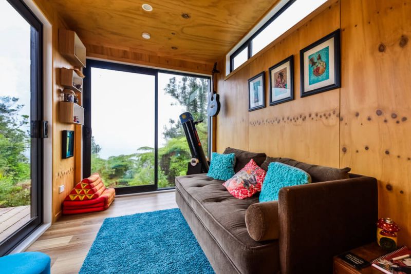 Kiwi Woman Builds Off-Grid Shipping Container Home