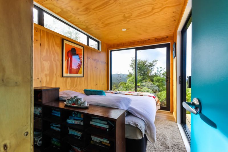 Kiwi Woman Builds Off-Grid Shipping Container Home