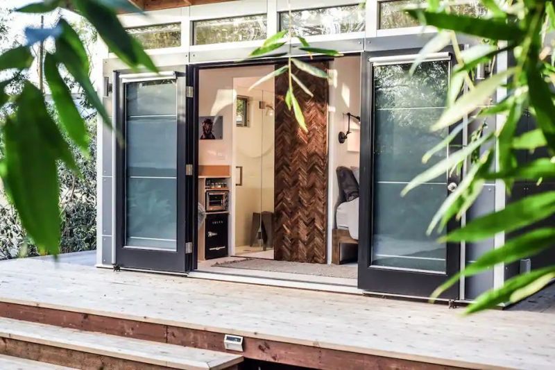 10+ Unique Tiny House Airbnb Rentals in California