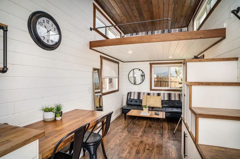 10+ Unique Tiny House Airbnb Rentals in California