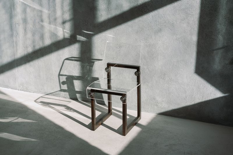 Transparent Chairs by Adorjan Portik are Minimalist Creations