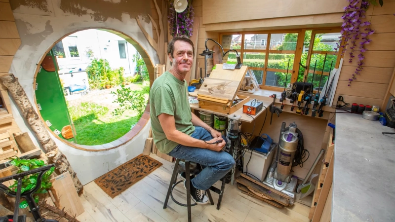 Man Builds Hobbit-Themed Workshop in his Backyard