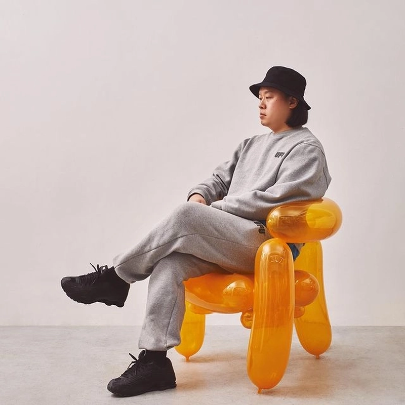 Seungjin Yang Creates Solid Furniture Pieces from Balloons