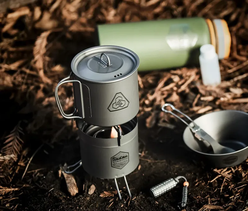 Ti-Line MFSS Stove Comes With a Double Wall Type Titanium Construction to Direct Air Flow 