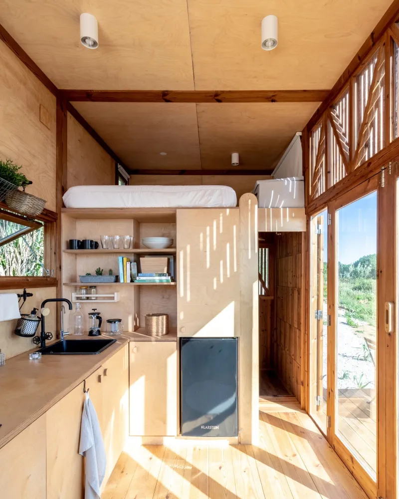 URSA Off-Grid Tiny House By Madeiguincho is a Work of Genius 