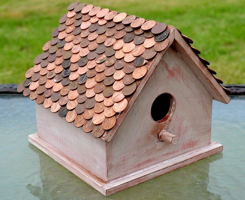 DIY bird house with penny roof