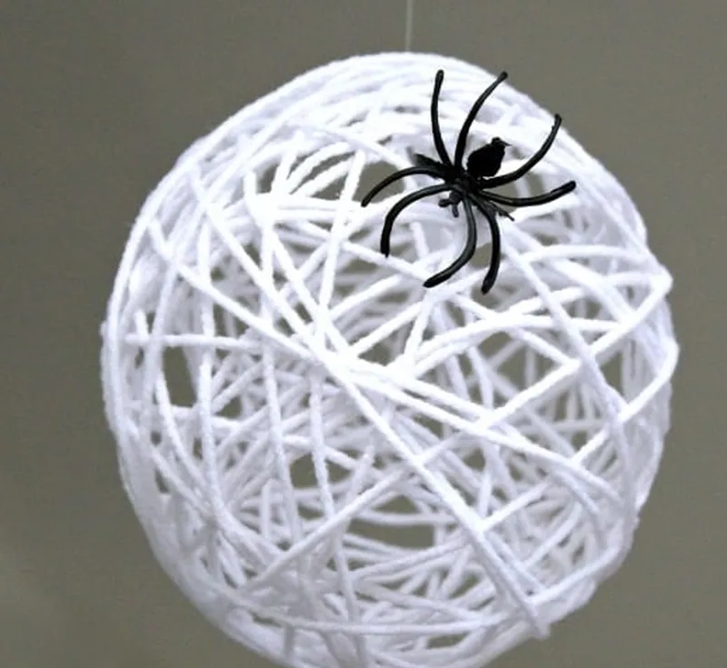 halloween spider decoration ideas