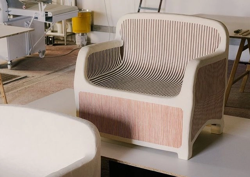 Sillage d'Hermès Armchair Features Organic Curves