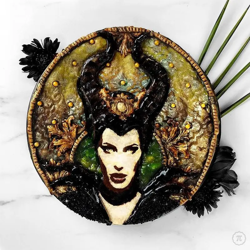 Maleficent in all her glory halloween pie 