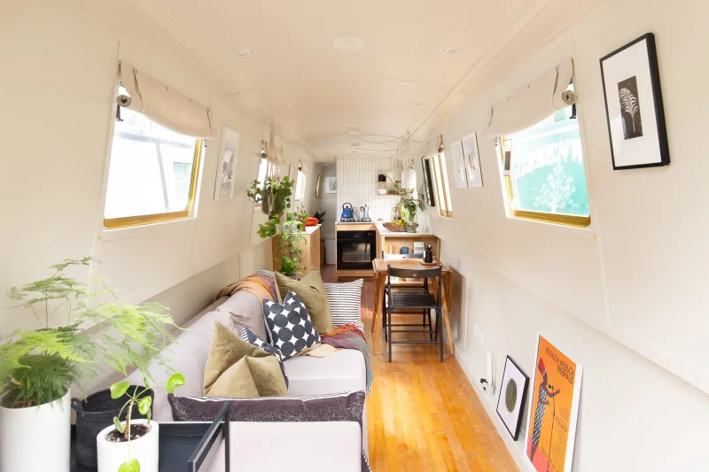 This Floating Tiny House in London Promotes Green Living