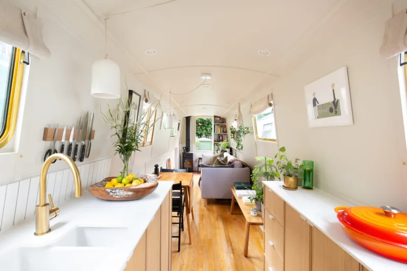 This Floating Tiny House in London Promotes Green Living