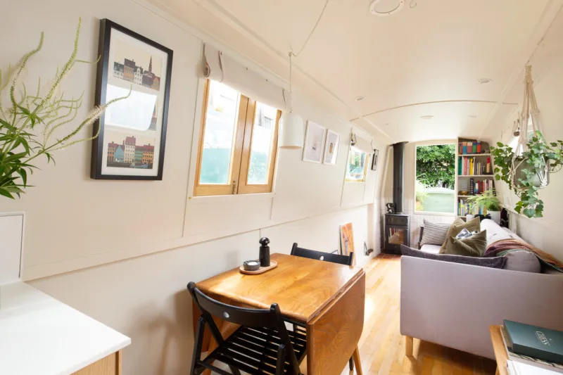 This Floating Tiny House in London Promotes Green Living