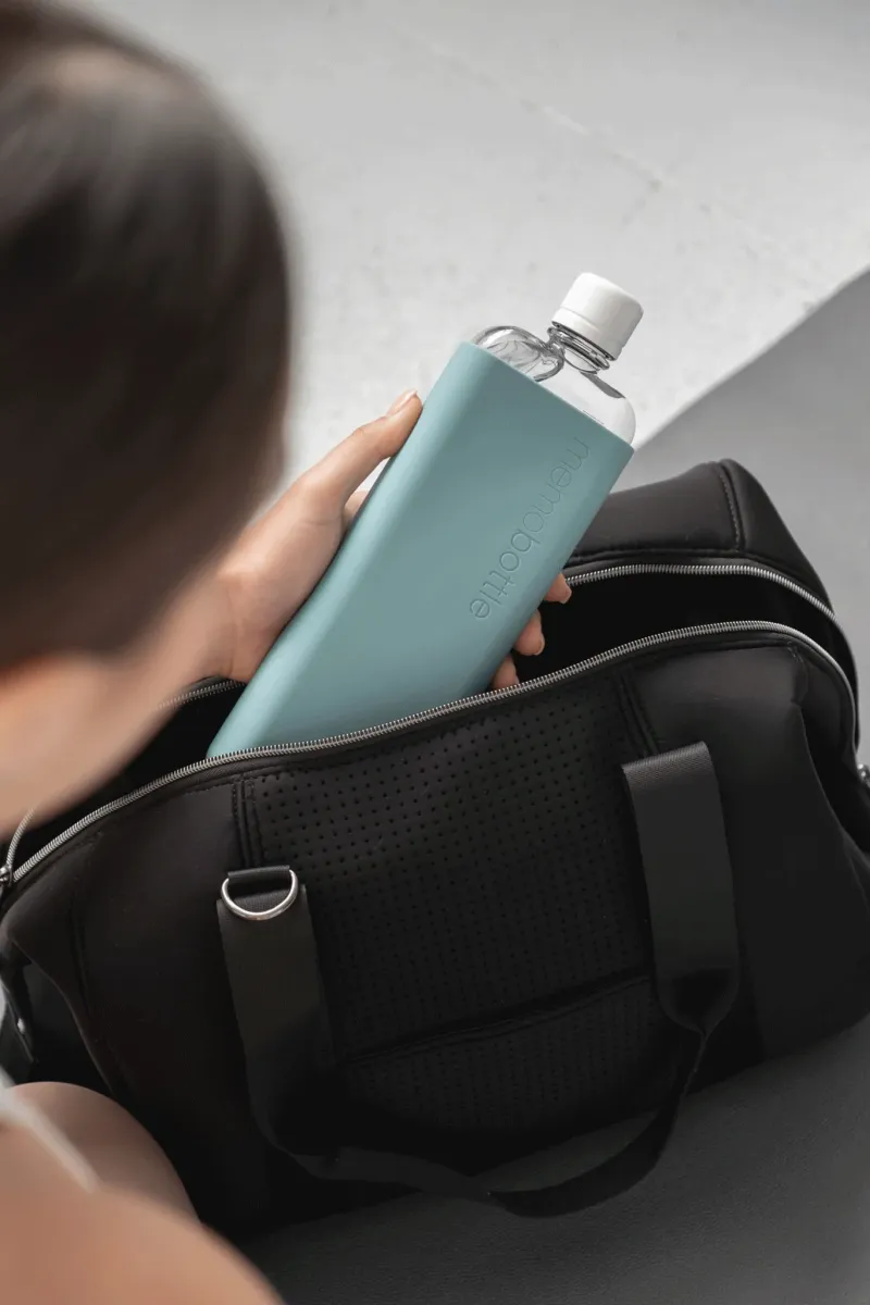 This Stylish memobottle Fits Perfectly Into Your Backpack 