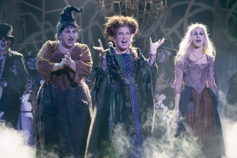 Hocus Pocus (1993) Halloween Movies 