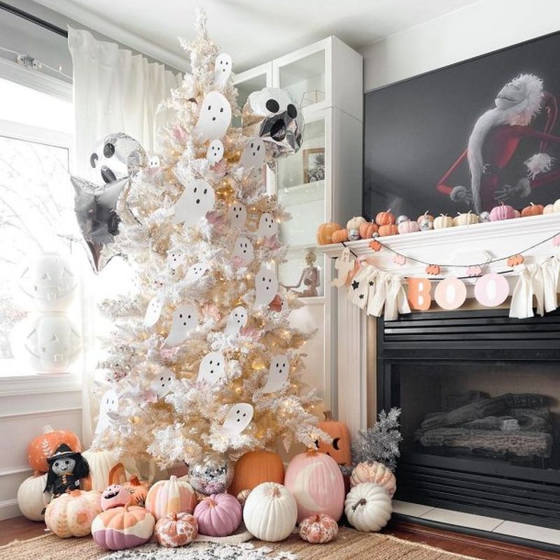 Pastel Halloween Tree