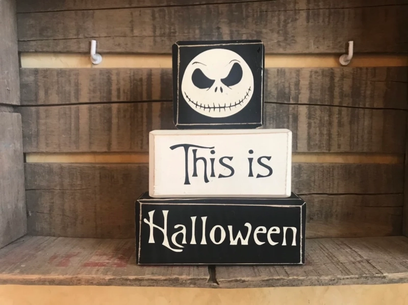 Disney wooden blocks decor for Halloween 