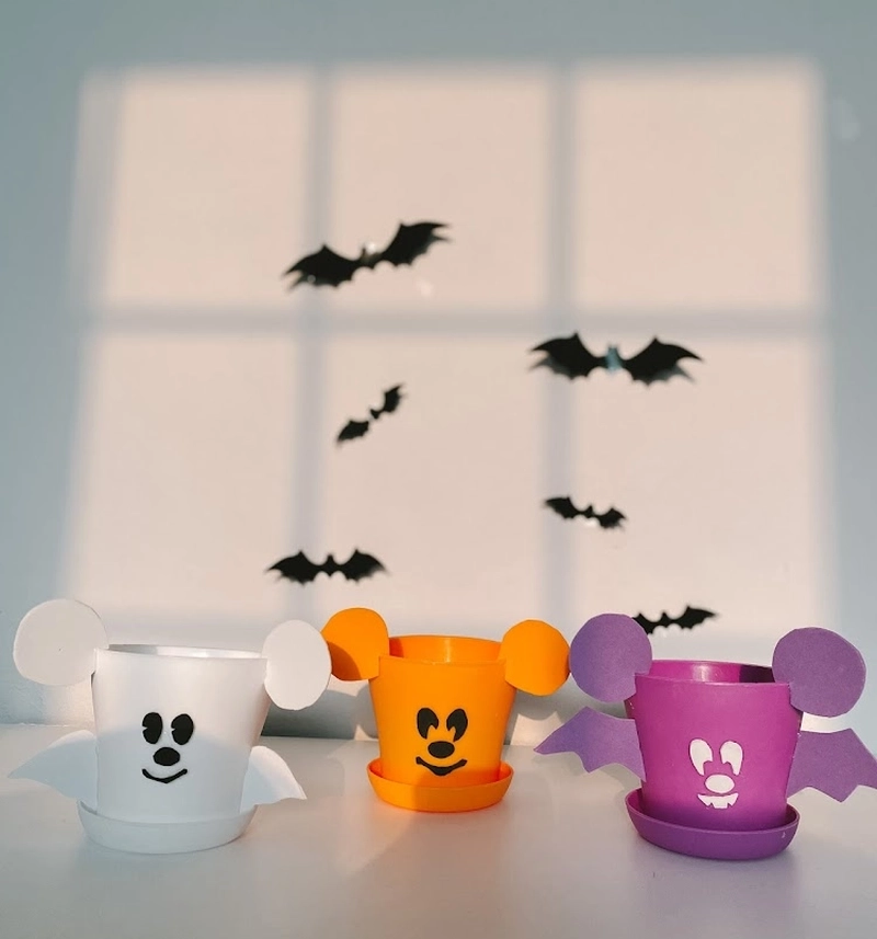 Disney-Themed planters for Halloween 