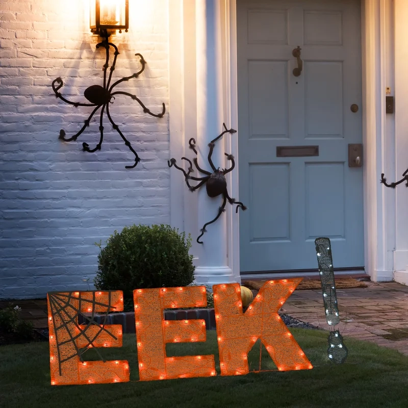 10+ Light-Up Decorations for Halloween