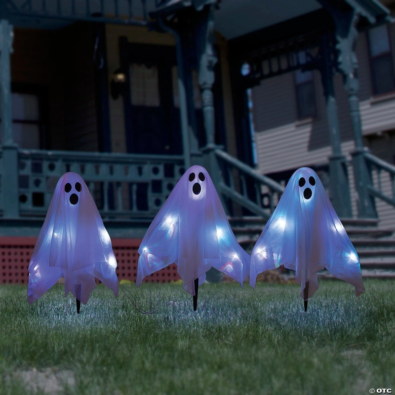 10+ Light-Up Decorations for Halloween