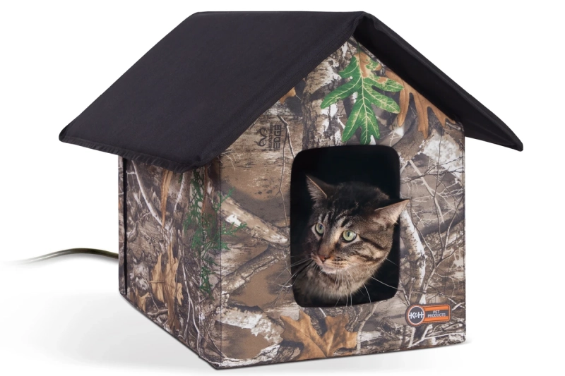 This Heated Cat House is Water Resistant And Offers Shelter to Your Feline