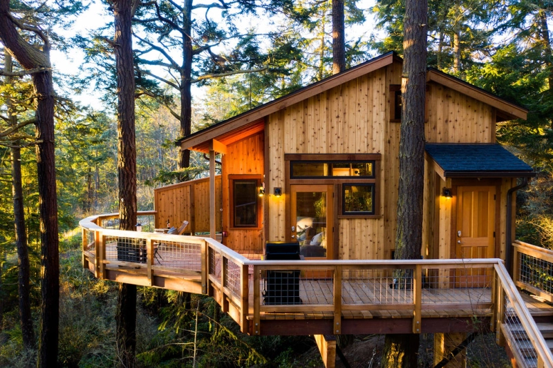 This Treehouse by Pete Nelson is a Paradise for Travel Junkies