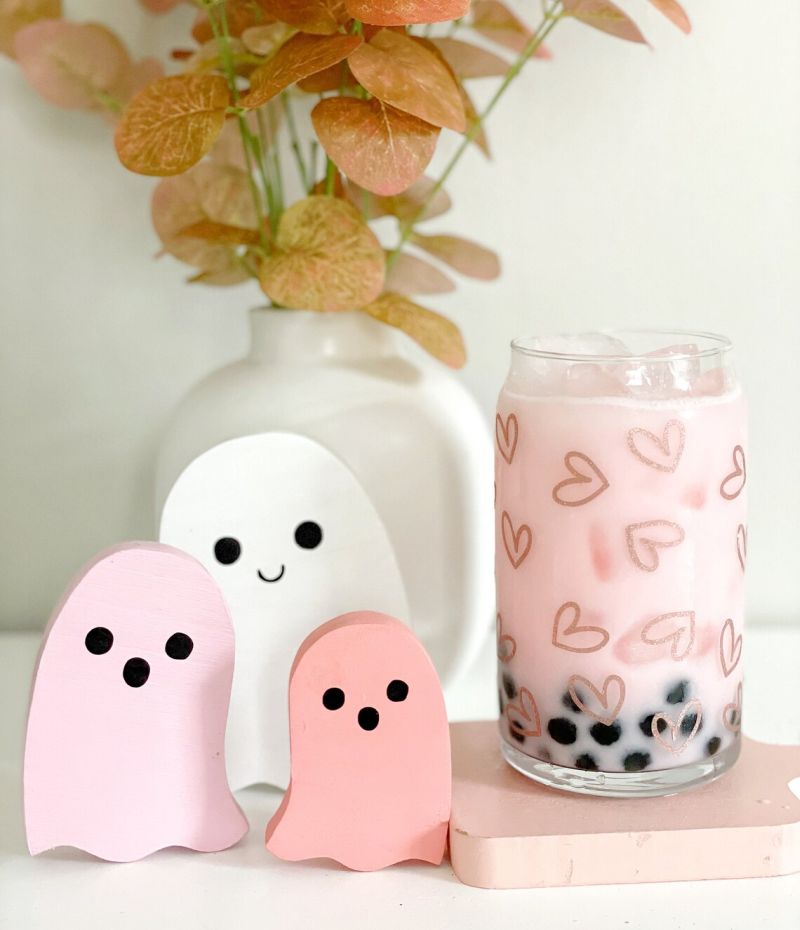 tiny ghosts boho halloween decor