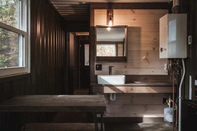 Box Treehouse Airbnb Rental in Ohio is made of Shipping Container