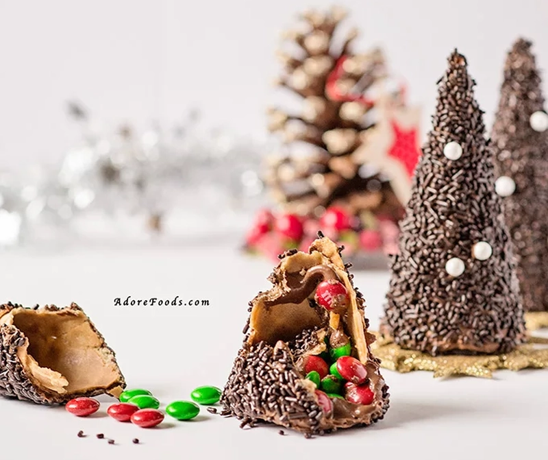 Chocolate Christmas Tree Edible Pinata