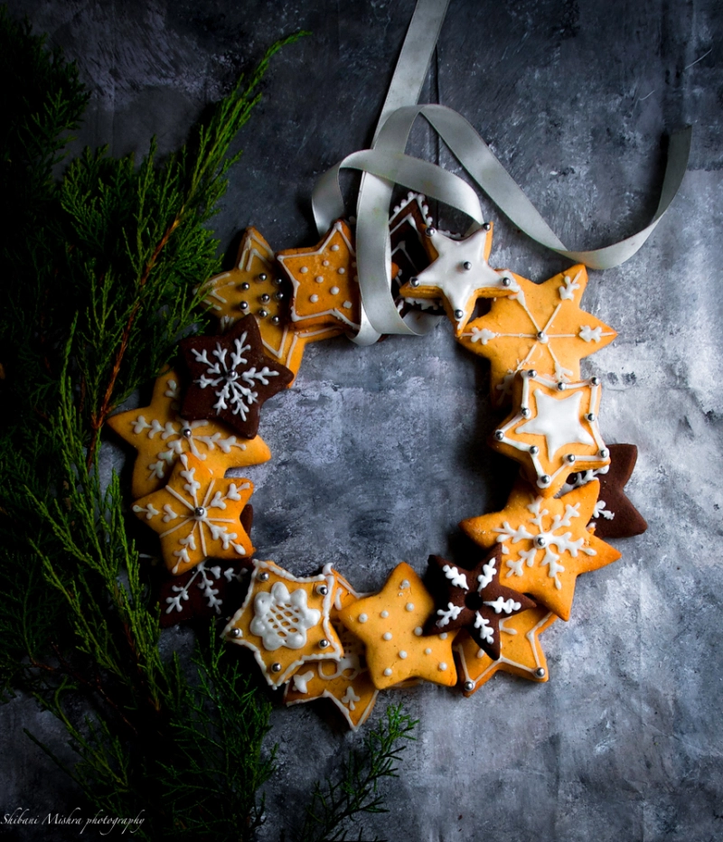 gingerbread Christmas wreath