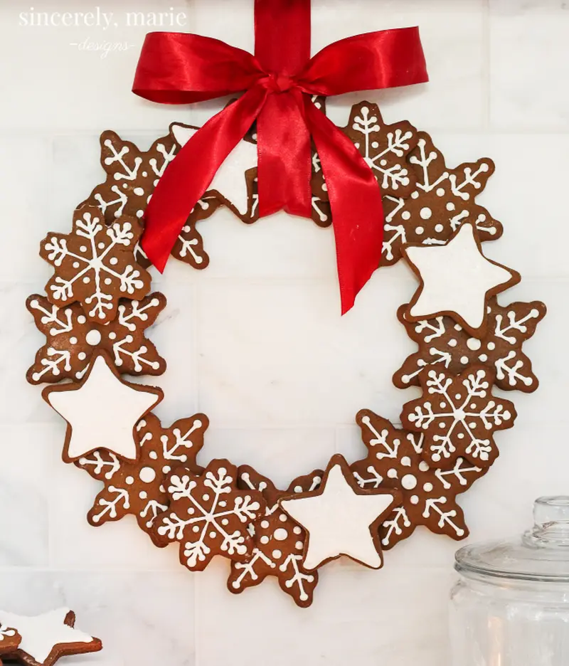 Gingerbread Cookie Wreath