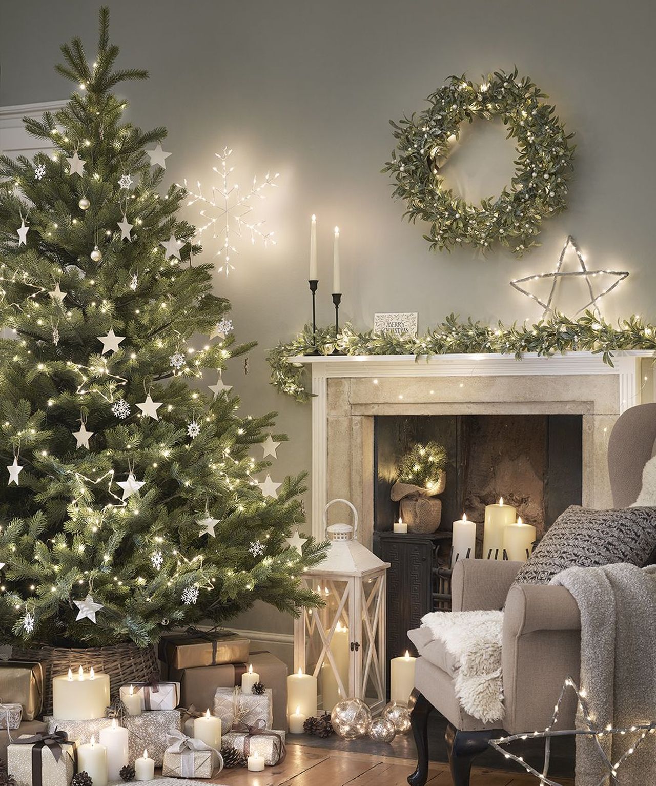 Lights and Candles for Christmas Décor