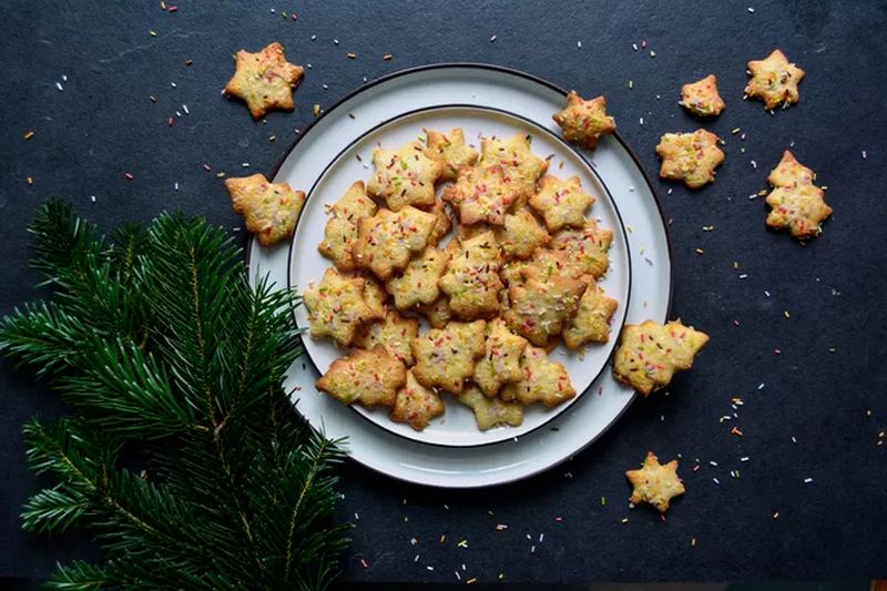 Maltese Lemon Christmas Cookies