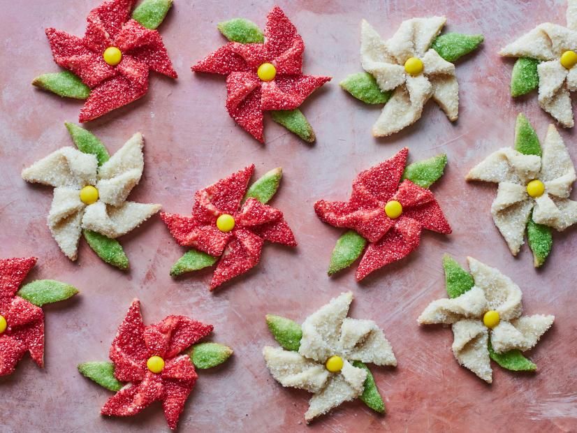 Poinsettia Pinwheel Christmas Cookies