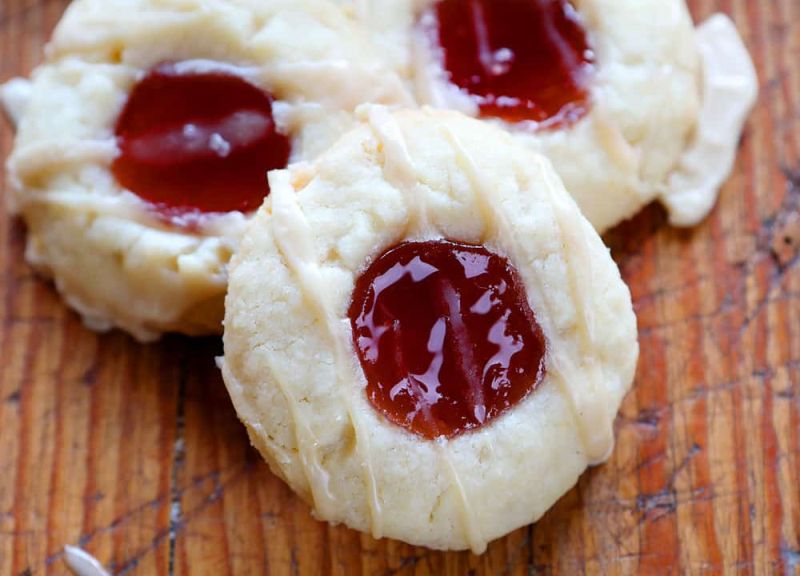 Raspberries Thumbprint Cookies for Christmas 