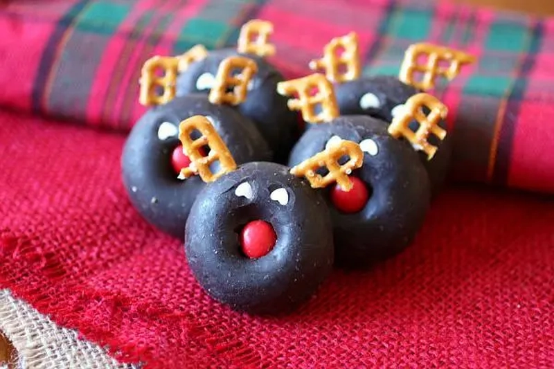 Reindeer Doughnuts Christmas food 