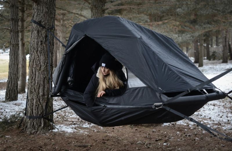 This One Man, All-Season Inflatable Hammock Tent can Pitch in 15 Secs