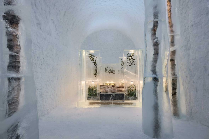 Icehotel Sweden_Midnight Summer Dream_4