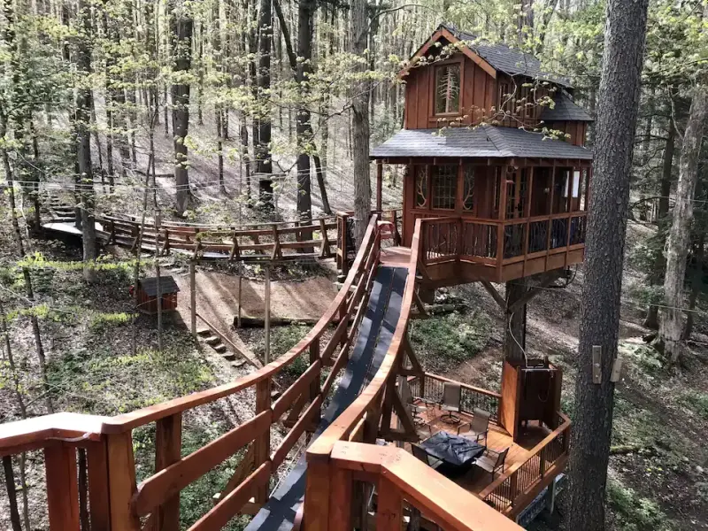 This Two Story Treehouse is a Dreamy Getaway for Couples in New York