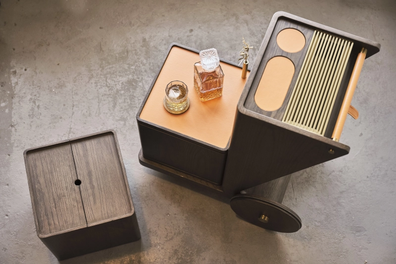 MOBA Drinks Trolley by Dream Ticket Workshop- serve drinks countertop