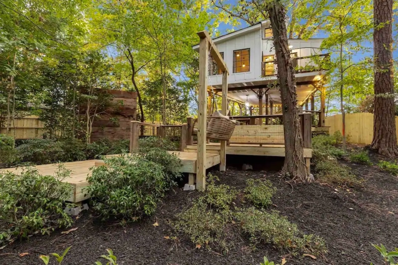 This Treehouse Rental is a Secluded Getaway in Georgia