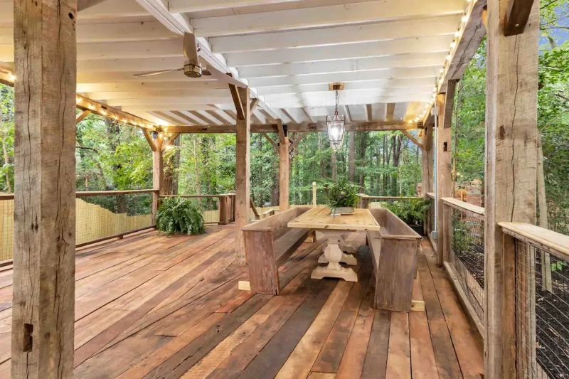 This Treehouse Rental is a Secluded Getaway in Georgia