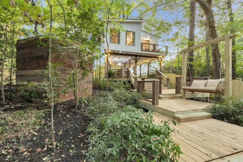 This Treehouse Rental is a Secluded Getaway in Georgia