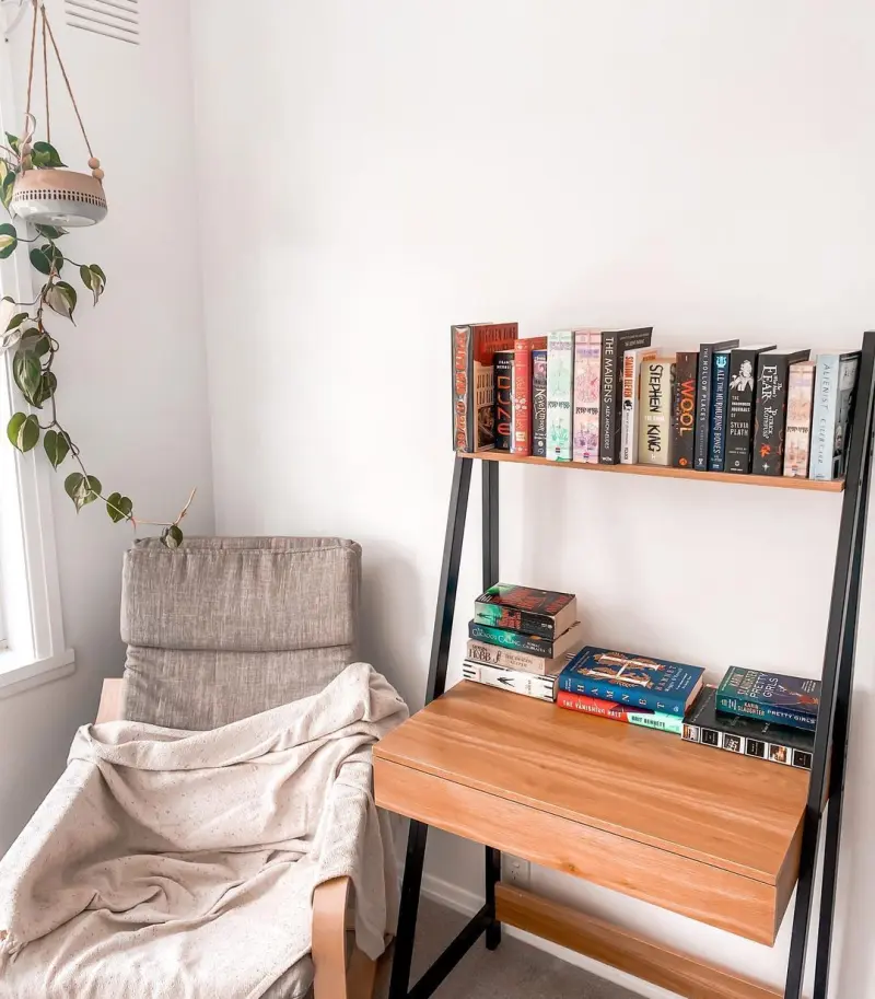 How to make a reading corner in a small bedroom