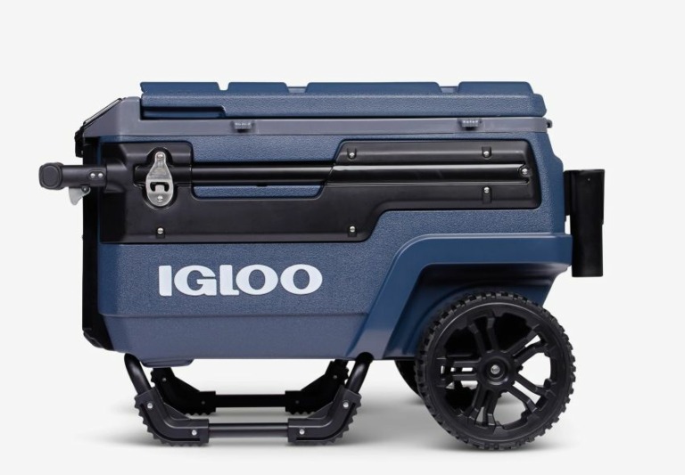 Igloo Coolers' FeatureRich Trailmate Cooler Made of 98 Recycled Resin