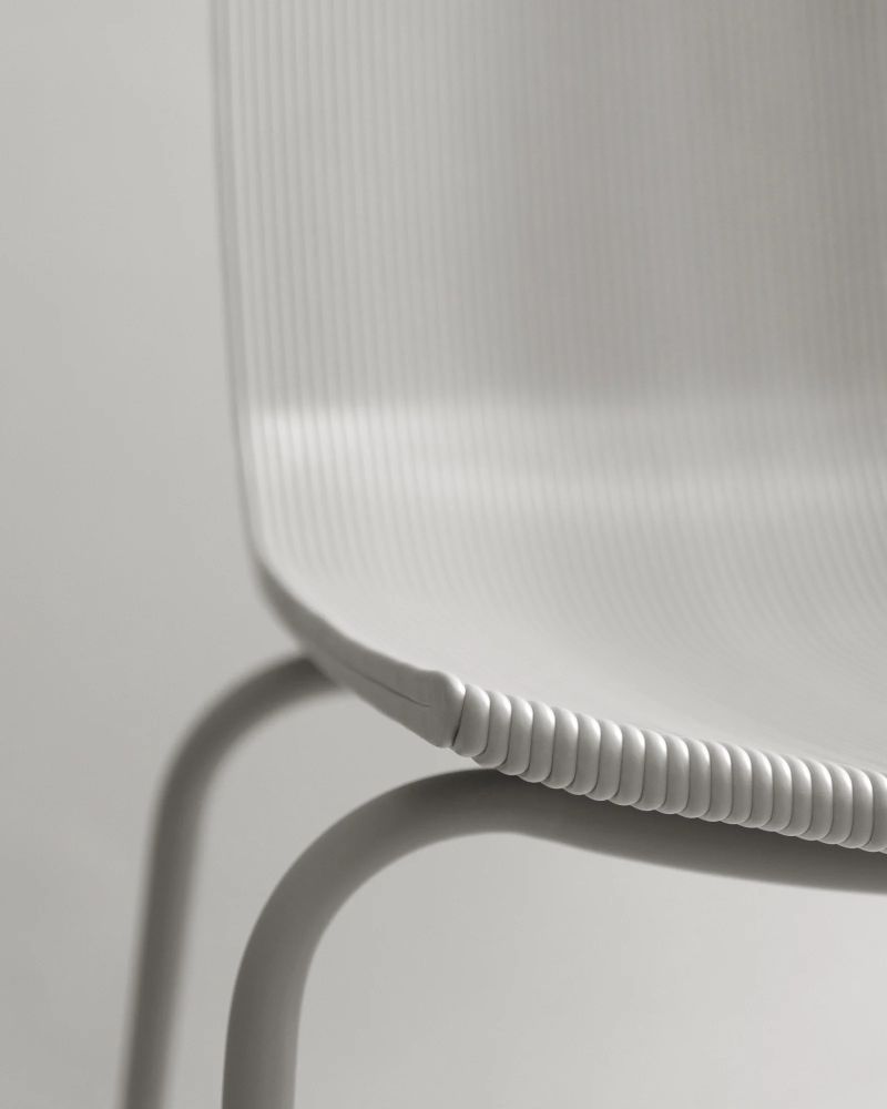 This 3D Printed Chair is Made of Yogurt Pots_4