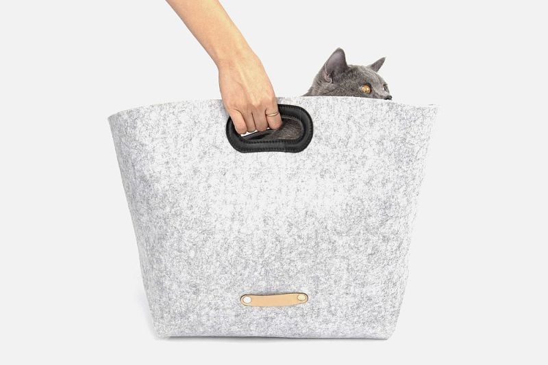 PICA Cat Bed by Mingdu Design Transforms into Pet Carrier Bag