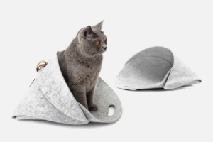 PICA Cat Bed by Mingdu Design Transforms into Pet Carrier Bag