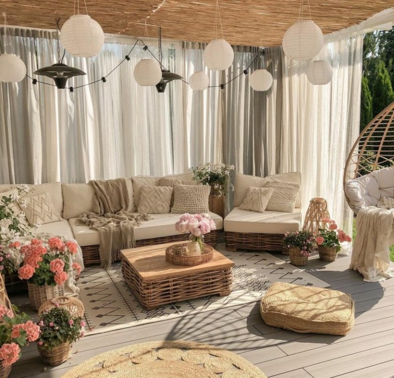 11 Ways to Transform Your Patio into an Outdoor Oasis